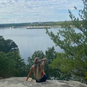 Meet your Posher, Anna